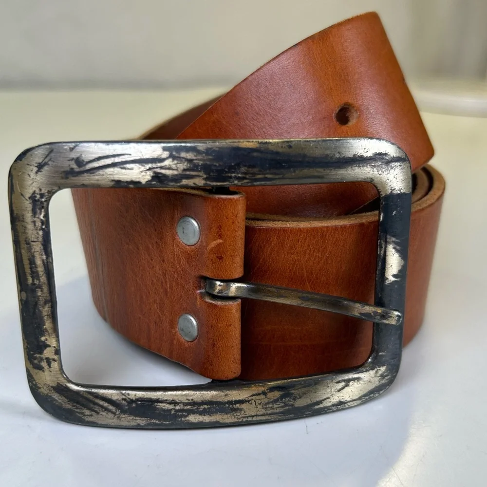 H&M Wide Brown Leather Belt, Unisex, Distressed Silver Buckle Size 33-34 - Picture 10 of 10